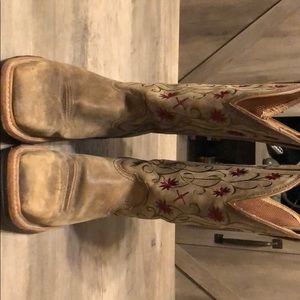 Twisted steel toe boots